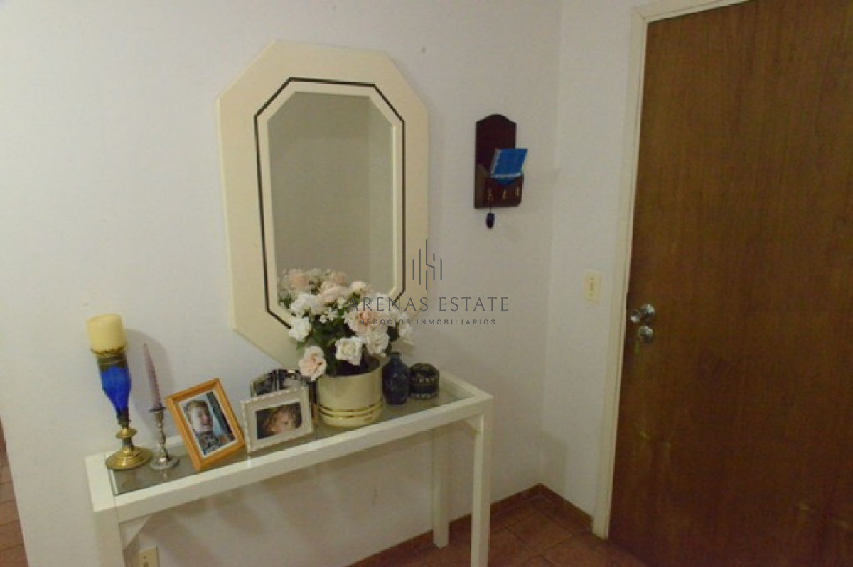 Apartamento ID.2322 - Apartamento en venta de 3 dormitorios en primera linea de la Mansa 