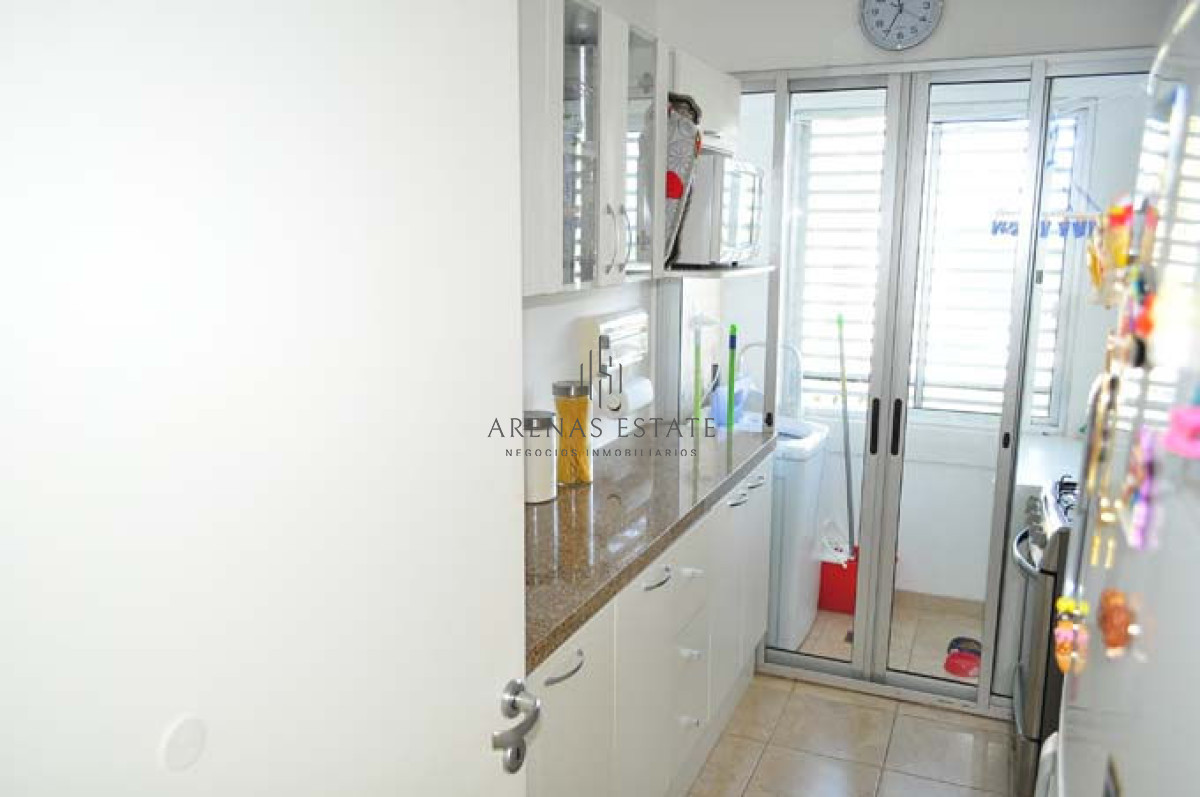 Apartamento ID.2401 - Apartamento de 3 dormitorios en venta sobre Roosevelt , Punta del Este 