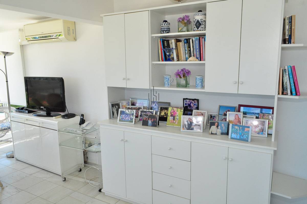 Apartamento ID.2321 - Apartamento en venta de 3 dormitorios en primera linea de la Mansa , Punta del Este 