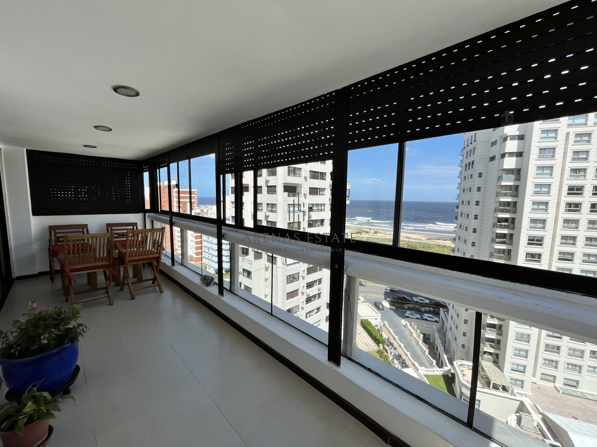 Apartamento ID.2277 - Apartamento de 3 dormitorios en venta en Punta del Este