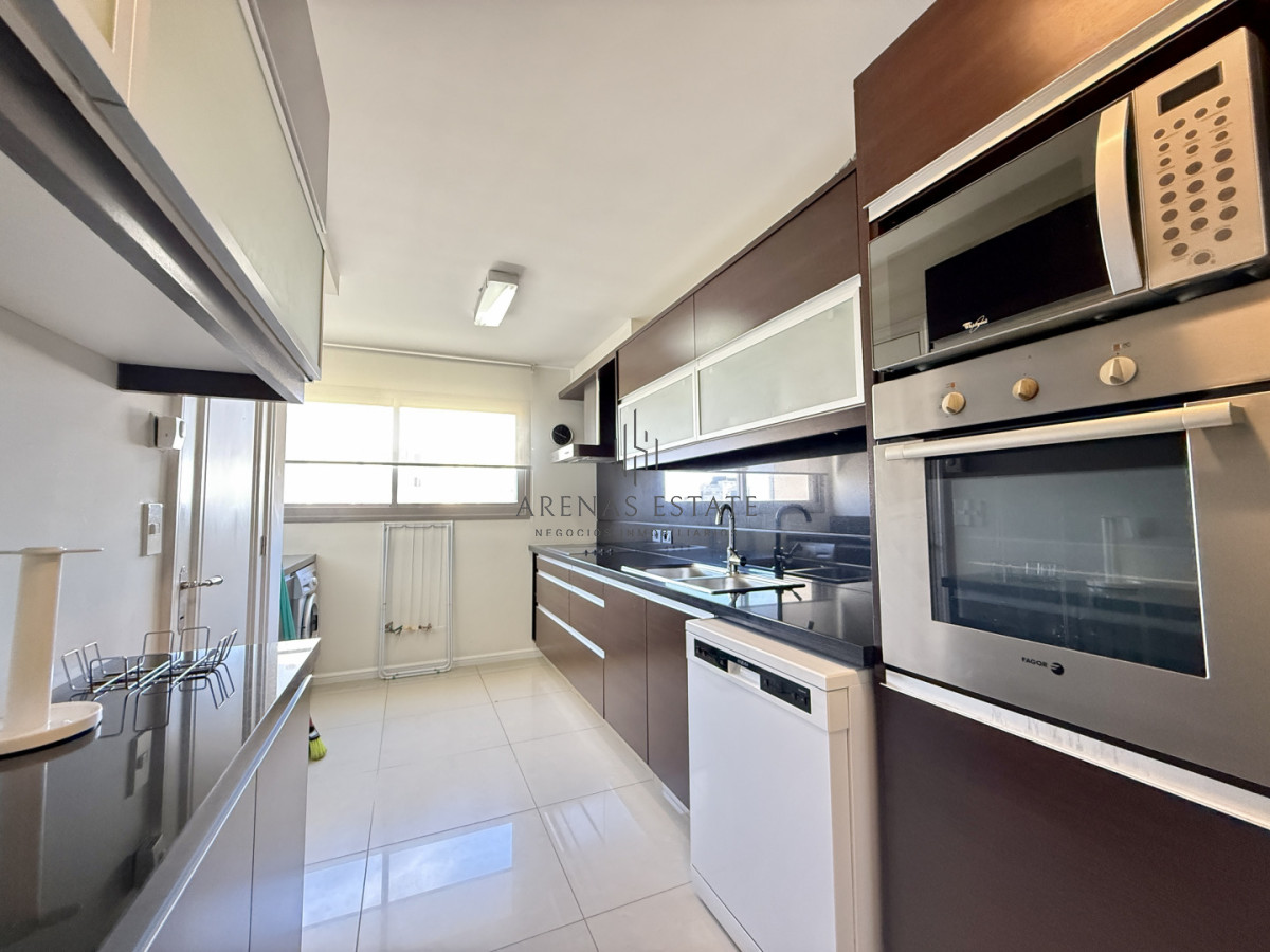 Apartamento ID.4309 - Apartamento en venta en Edificio Imperiale , Punta del Este