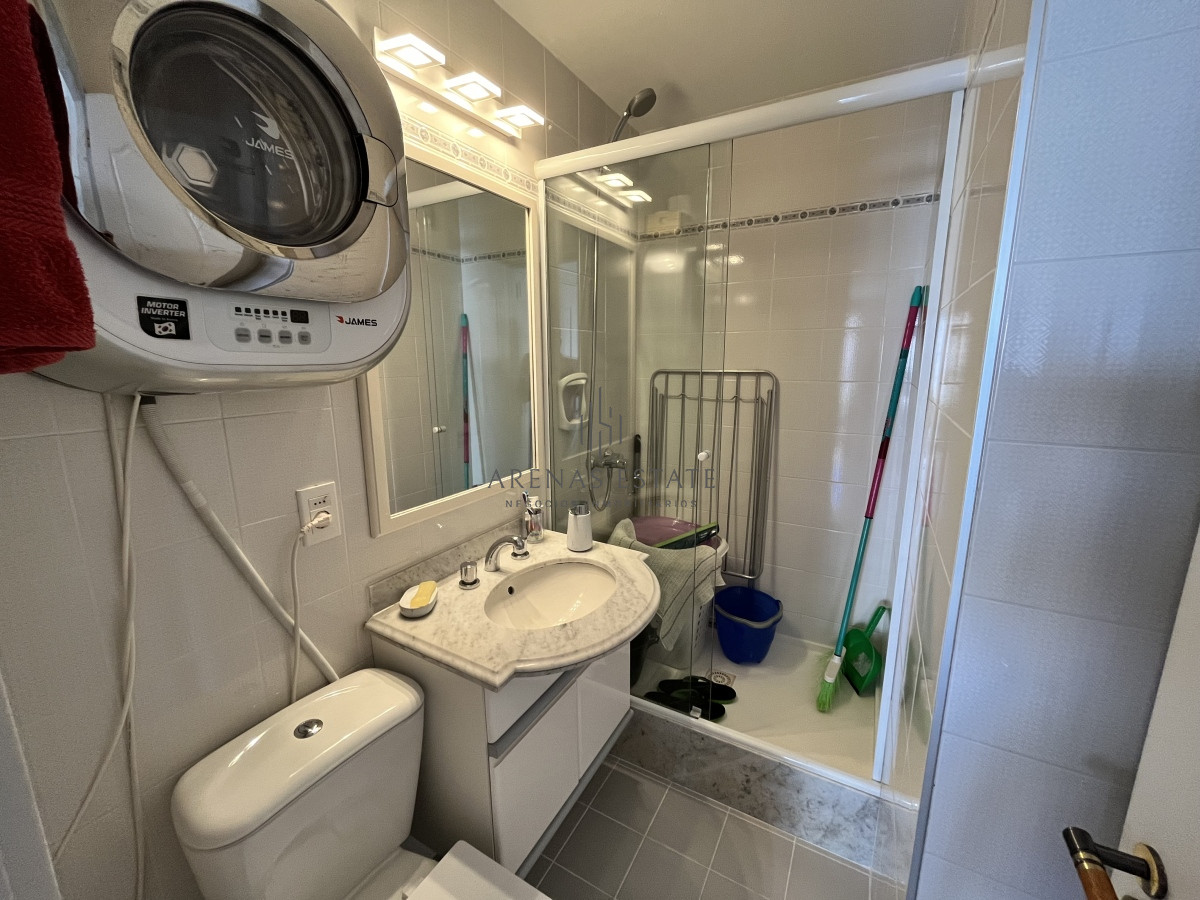 Apartamento ID.2319 - Apartamento en venta de dos dormitorios en primera linea de la Mansa 