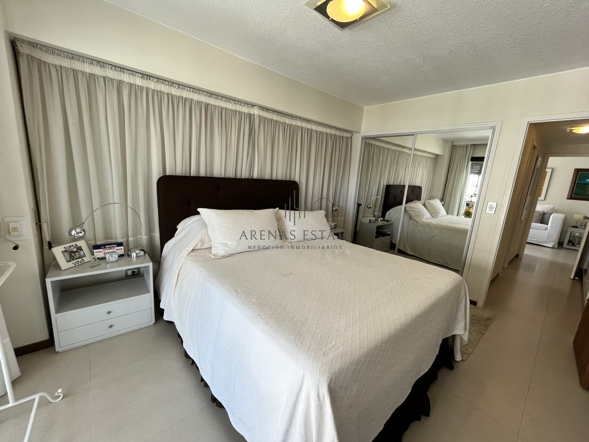 Apartamento ID.2277 - Apartamento de 3 dormitorios en venta en Punta del Este