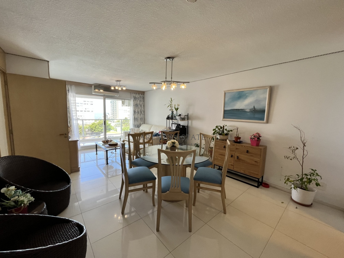 Apartamento ID.2319 - Apartamento en venta de dos dormitorios en primera linea de la Mansa 