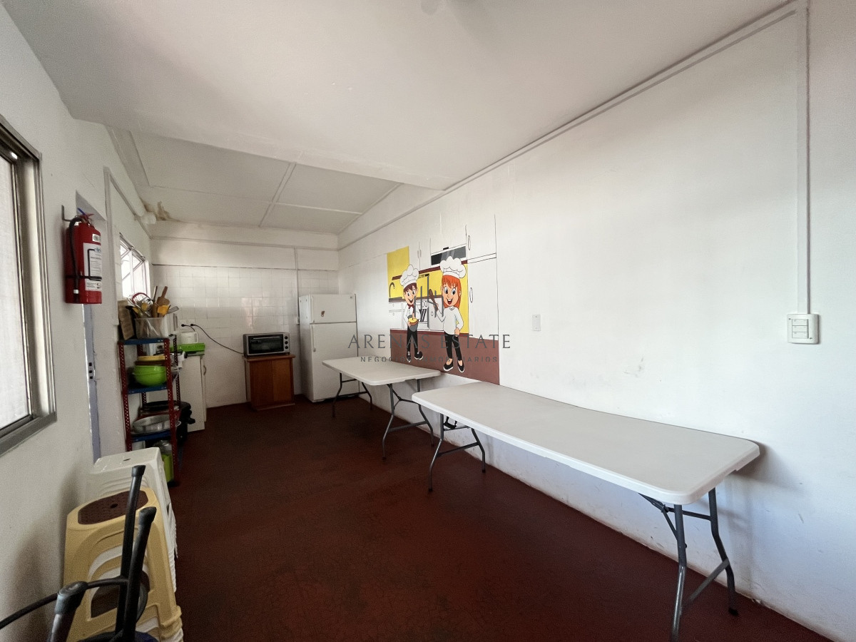 Local Comercial ID.2451 - GRAN LOCAL EN VENTA