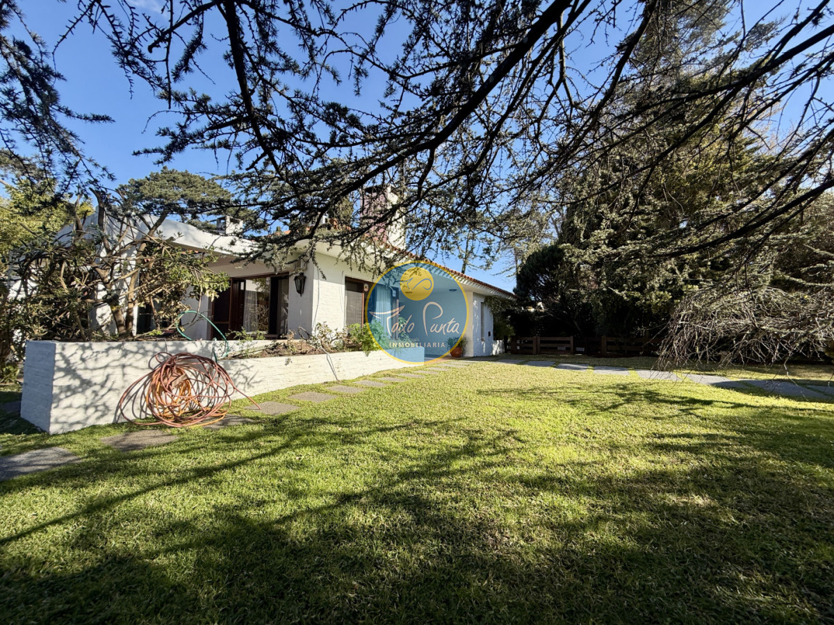 Miniatura de Casa de 3 dormitorios en Country, Punta del Este | Todo Punta