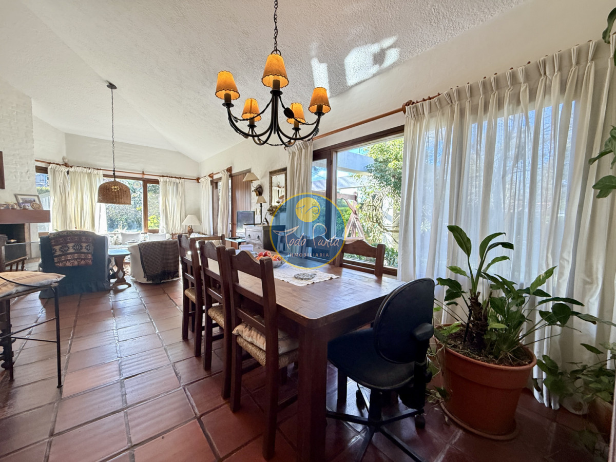 Miniatura de Casa de 3 dormitorios en Country, Punta del Este | Todo Punta