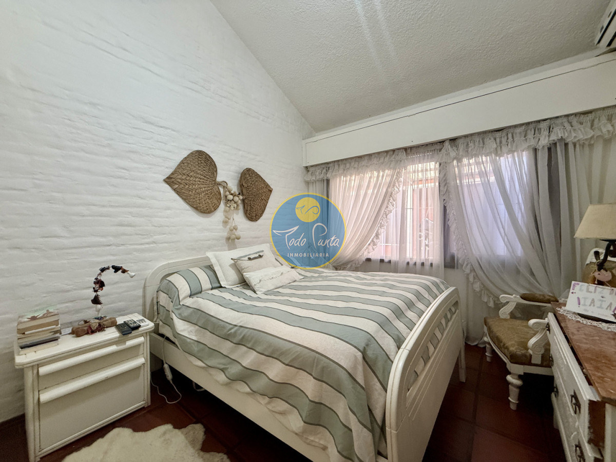 Miniatura de Casa de 3 dormitorios en Country, Punta del Este | Todo Punta