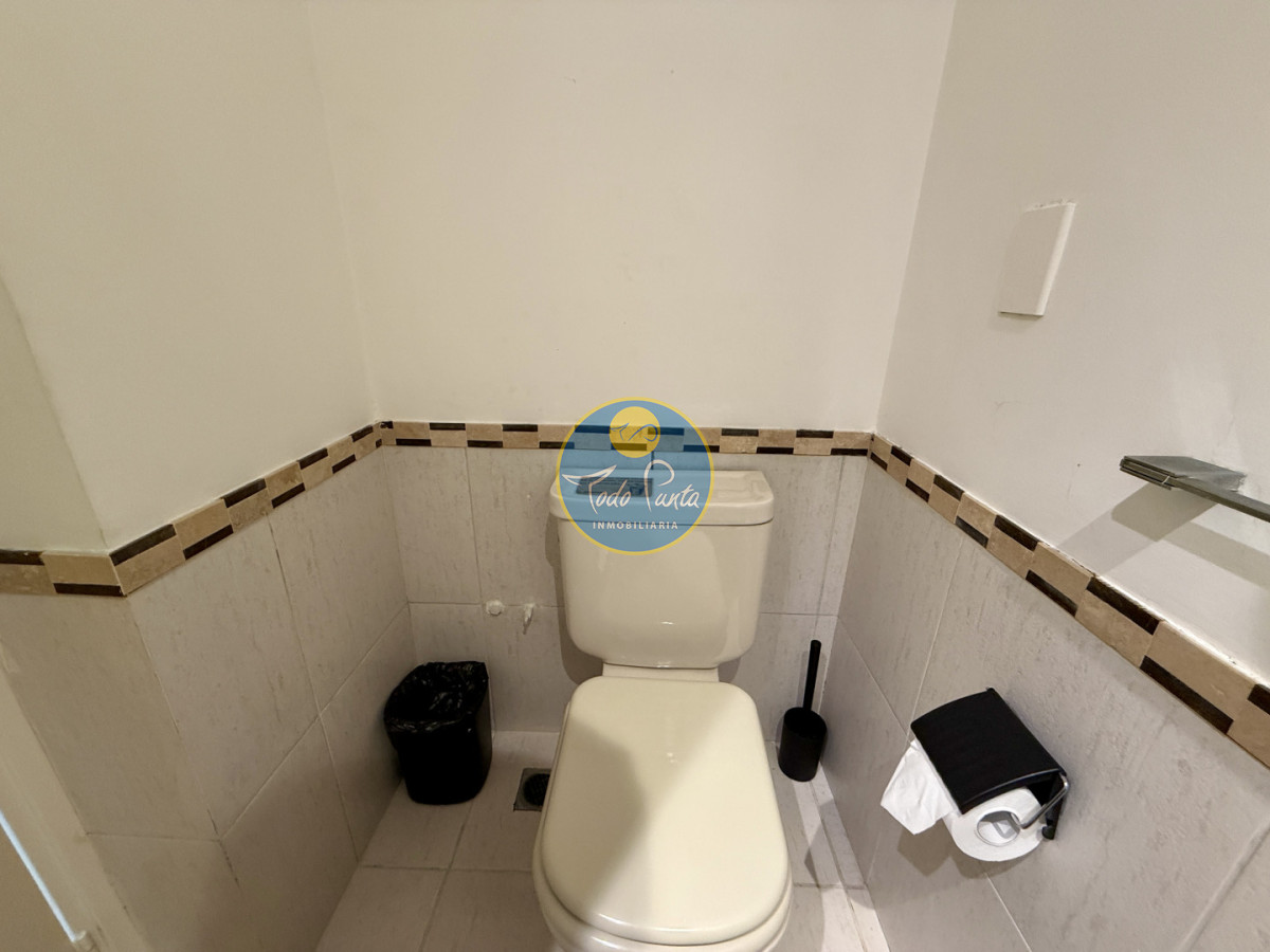 Miniatura de Casa de 3 dormitorios en Country, Punta del Este | Todo Punta