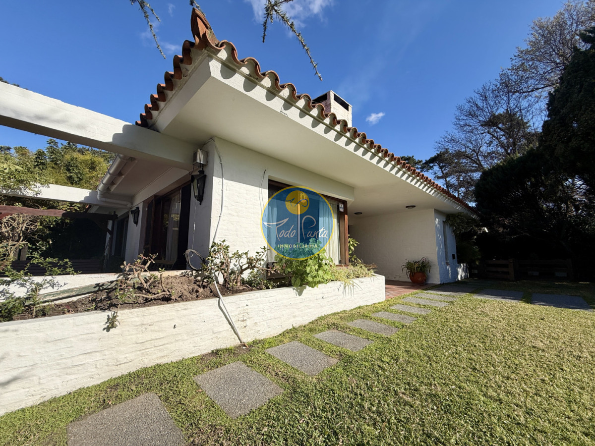 Miniatura de Casa de 3 dormitorios en Country, Punta del Este | Todo Punta