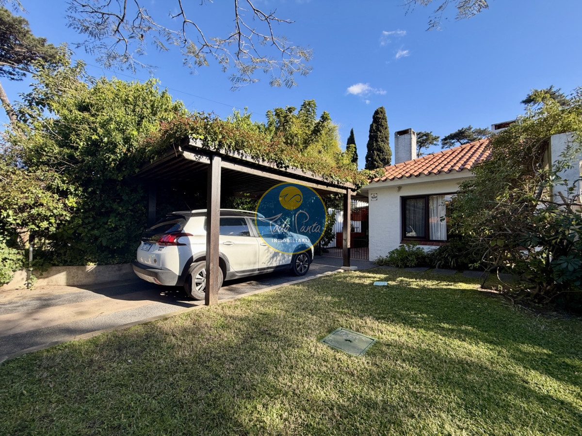 Miniatura de Casa de 3 dormitorios en Country, Punta del Este | Todo Punta