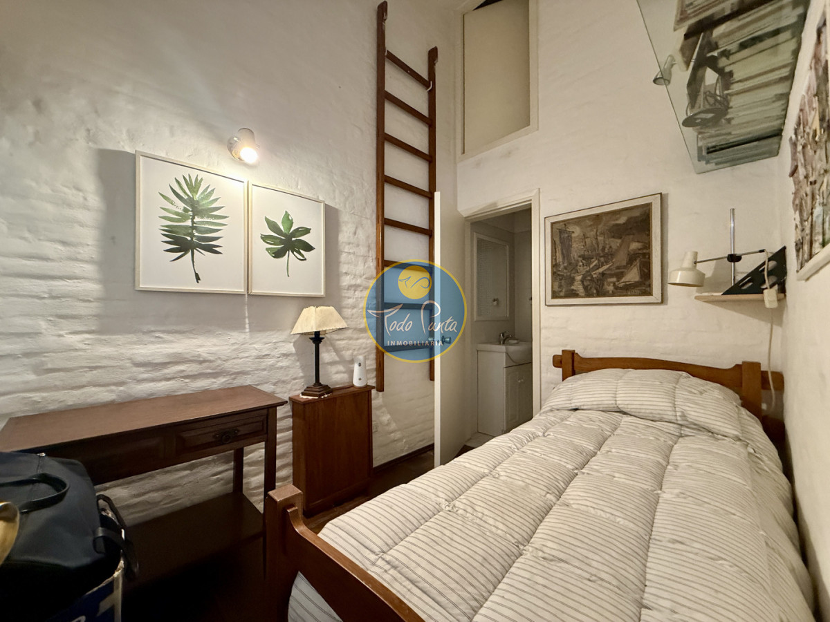 Miniatura de Casa de 3 dormitorios en Country, Punta del Este | Todo Punta