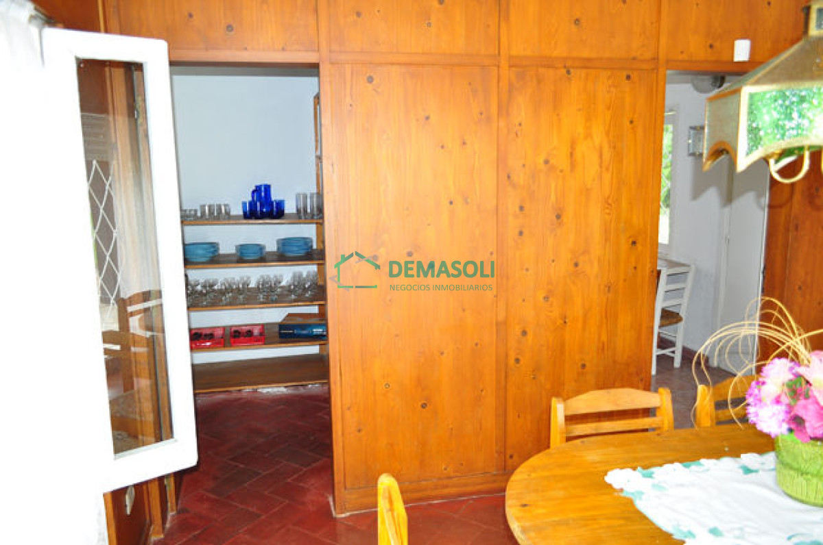 Casa ID.1425 - Casa ubicada en Cantegril con lindo terreno