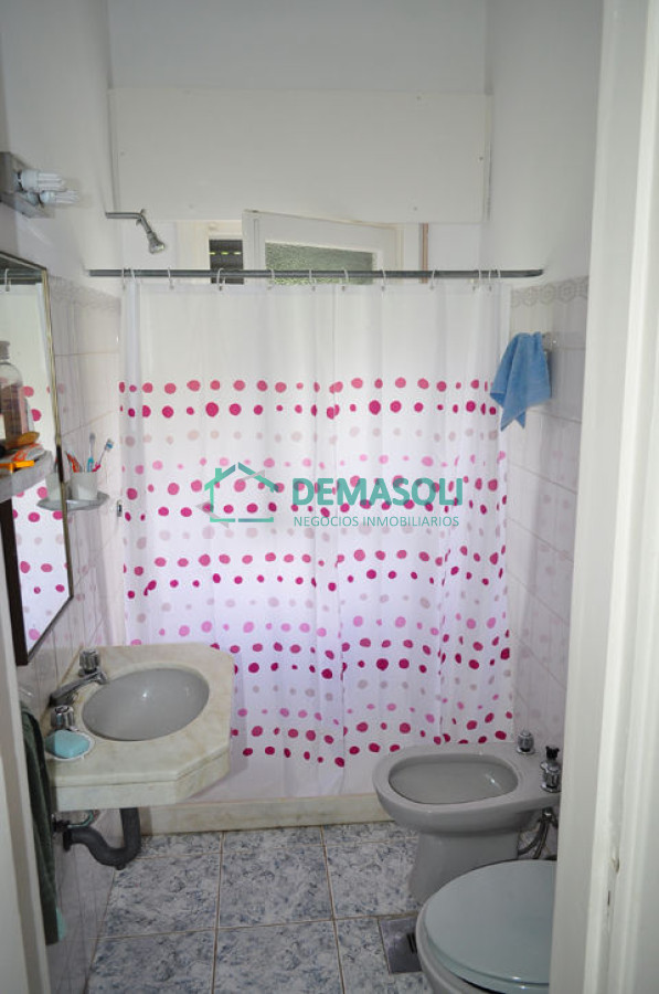 Casa ID.1425 - Casa ubicada en Cantegril con lindo terreno