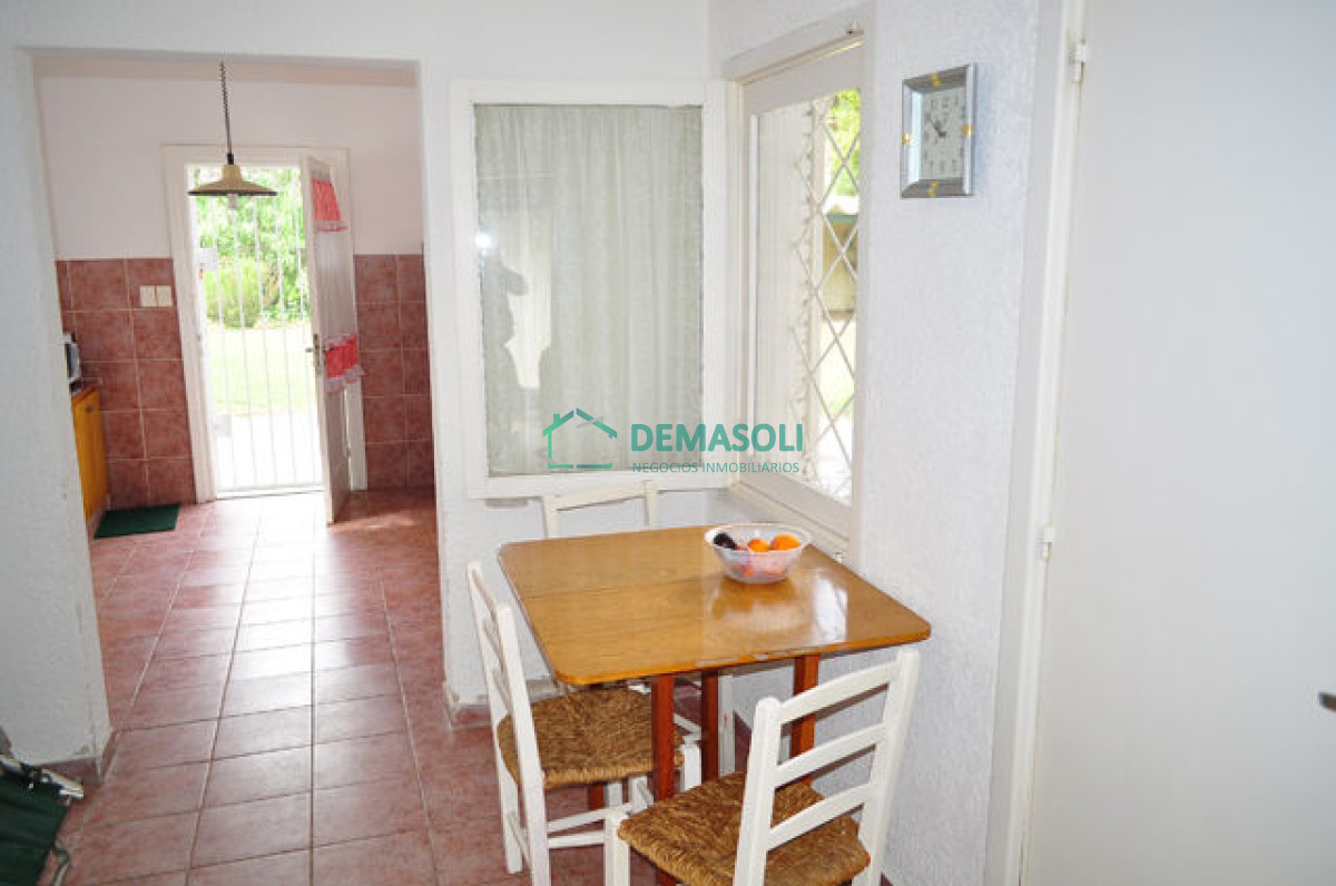 Casa ID.1425 - Casa ubicada en Cantegril con lindo terreno