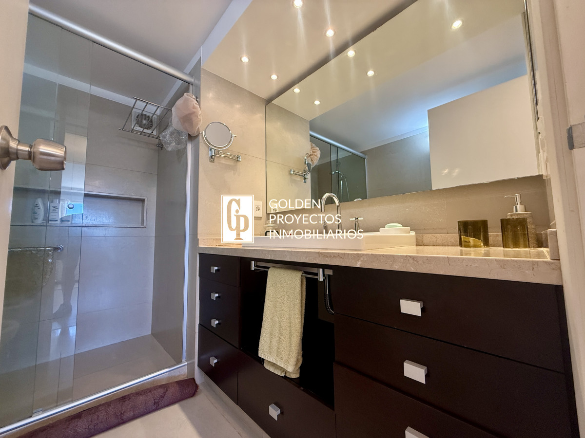 Apartamento ID.619 - DIVINO IMPECABLE CON SERVICIOS