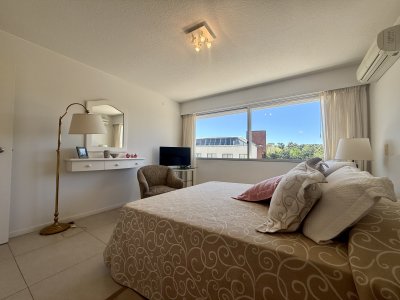 Apartamento ID.619 - DIVINO IMPECABLE CON SERVICIOS