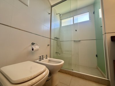 Apartamento ID.619 - DIVINO IMPECABLE CON SERVICIOS