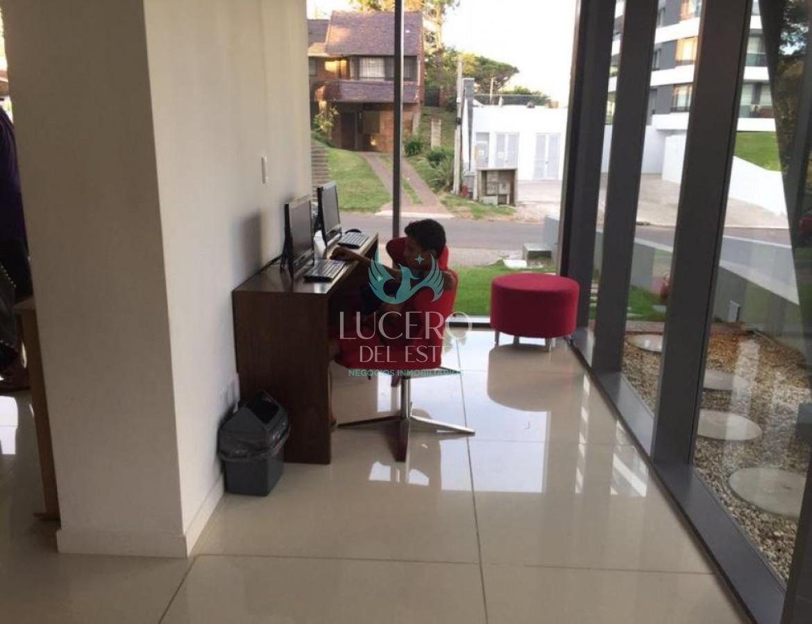 Apartamento ID.588 - Vendo Departamento 2 Dorm 2 baños