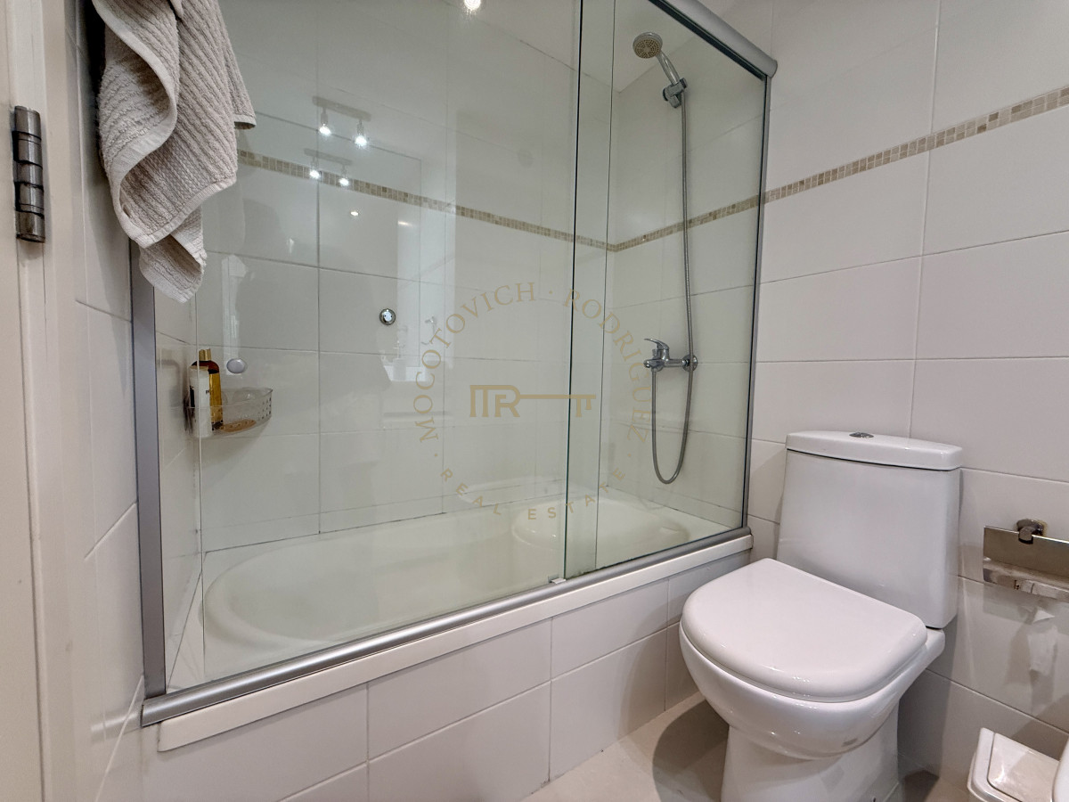 Apartamento ID.3670 - 2 dormitorios , con piscina, gym ...