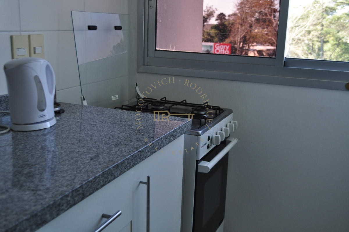 Apartamento ID.3670 - 2 dormitorios , con piscina, gym ...