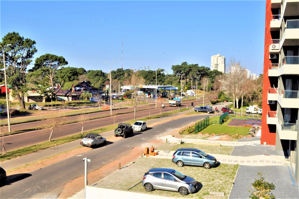 Apartamento ID.3670 - 2 dormitorios , con piscina, gym ...