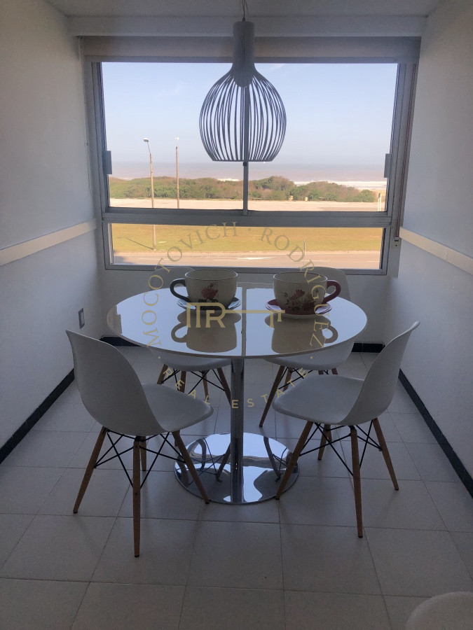 Apartamento ID.1654 - Amplio departamento frente al mar
