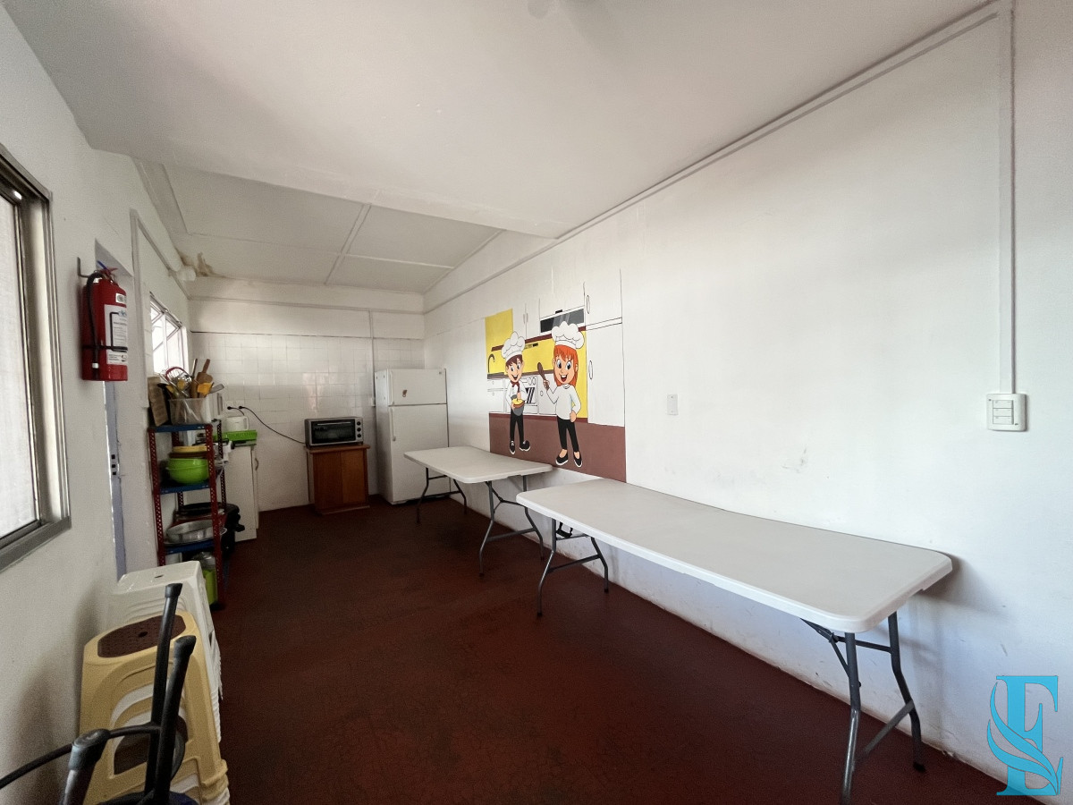 Local Comercial ID.333 - GRAN LOCAL EN VENTA