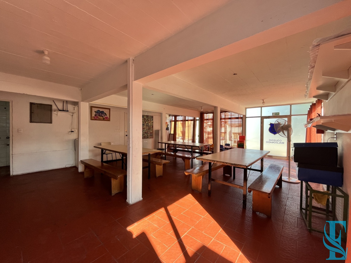 Local Comercial ID.333 - GRAN LOCAL EN VENTA