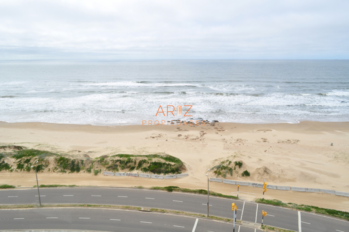 Apartamento ID.1735 - VENTA APARTAMENTO 3 DORMITORIOS PUNTA DEL ESTE VISTA AL MAR