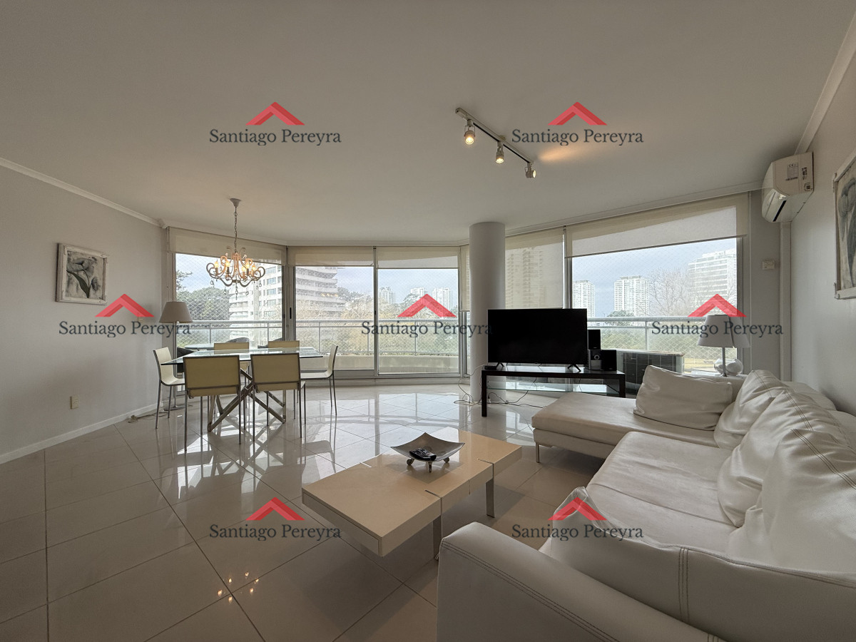 Apartamento ID.5729 - Roosevelt,  a pocas cuadras del mar edificio con todos los servicios