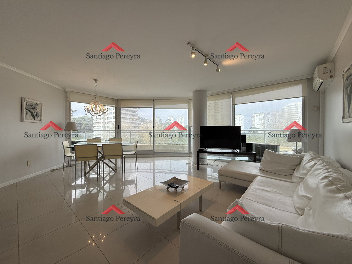 Apartamento ID.5729 - Roosevelt,  a pocas cuadras del mar edificio con todos los servicios