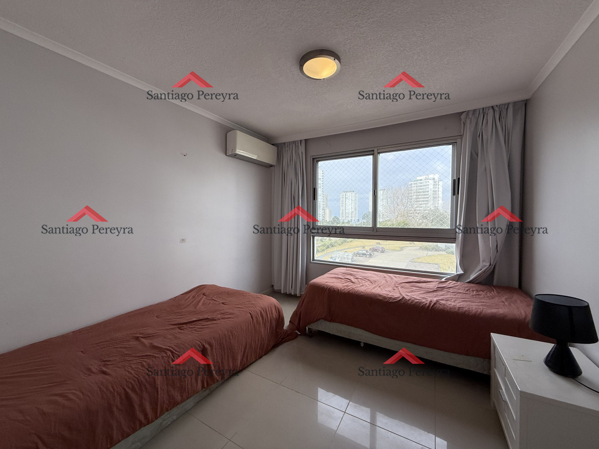 Apartamento ID.5729 - Roosevelt,  a pocas cuadras del mar edificio con todos los servicios