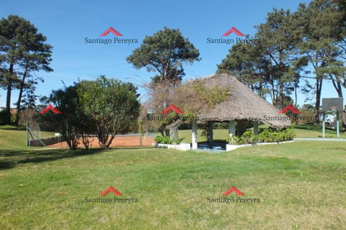 Apartamento ID.14379 - Apartamento 3 dormitorios y 3 baños en Mansa, piscina y amplio jardín