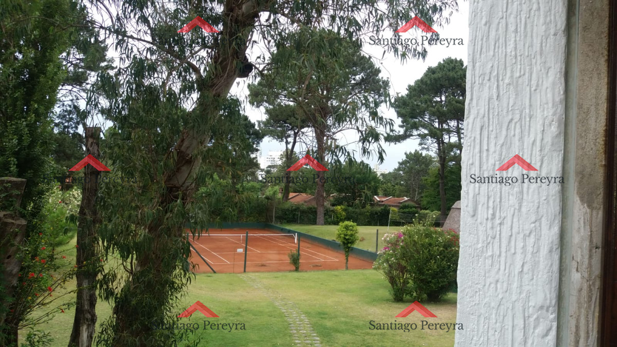Apartamento ID.14379 - Apartamento 3 dormitorios y 3 baños en Mansa, piscina y amplio jardín