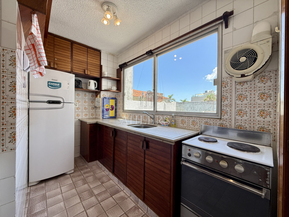 Apartamento ID.383 - EN PLENO CENTRO CERCA DE PLAYA BRAVA Y MANSA 