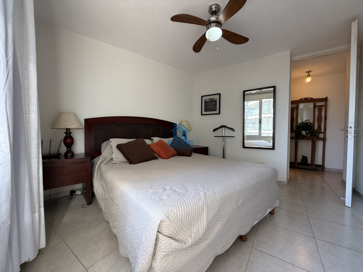 Apartamento ID.674 - Edificio en Brava - Venta 2 dormitorios 2 baños 