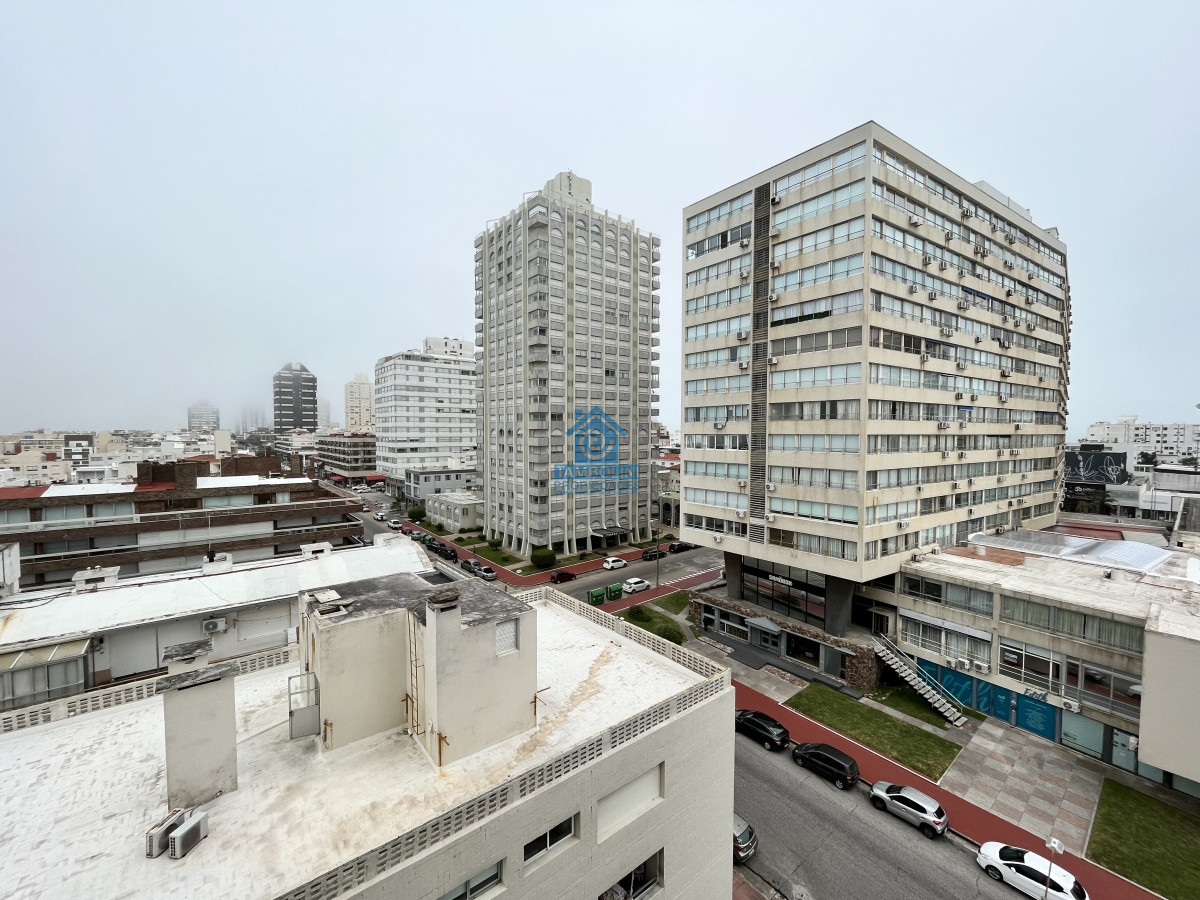 Apartamento ID.323 - Edificio en la entrada de la peninsula