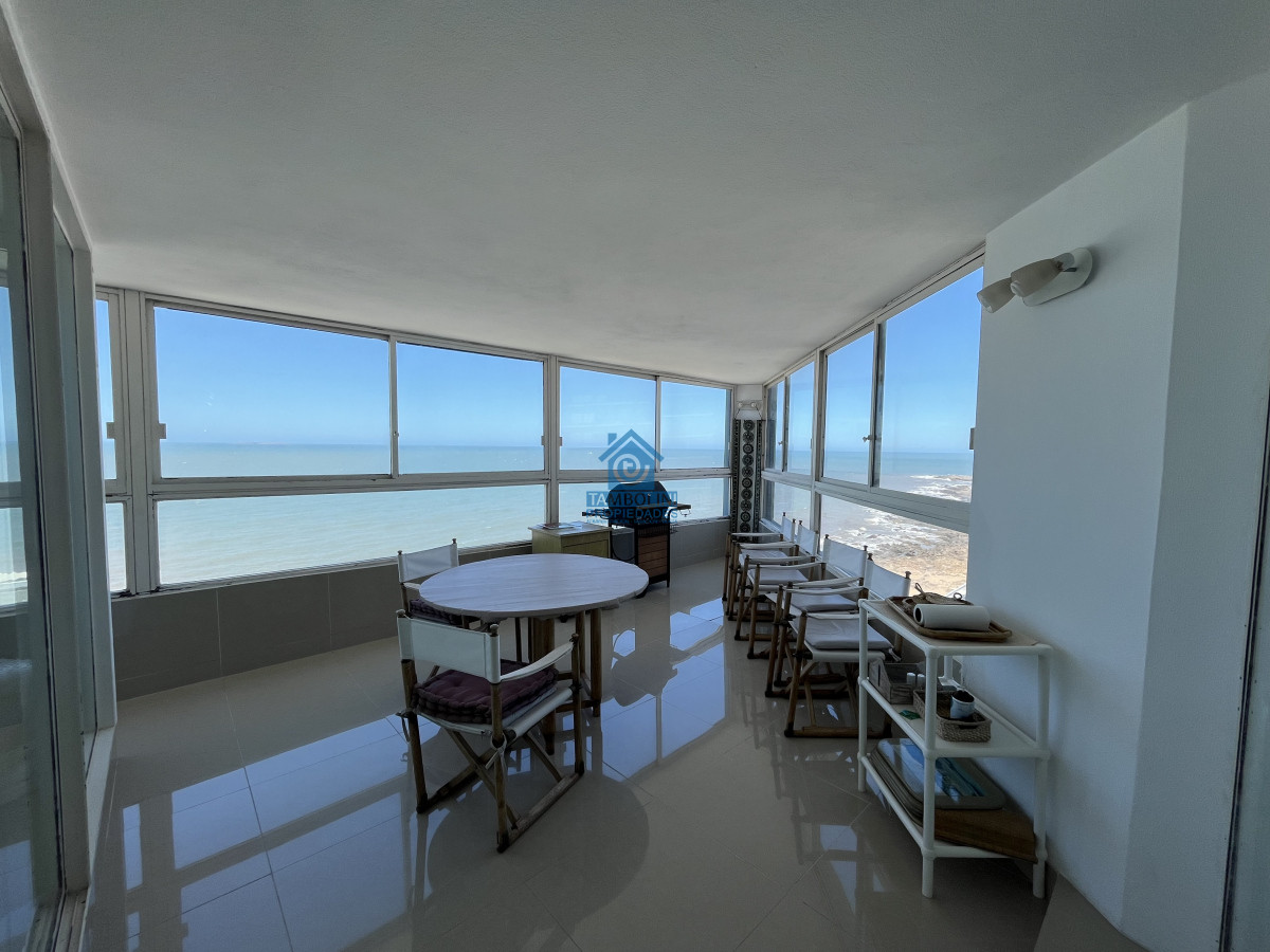 Apartamento ID.333 - VENTA PUNTA DEL ESTE ESPECTACULAR PLANTA EN LA PENINSULA