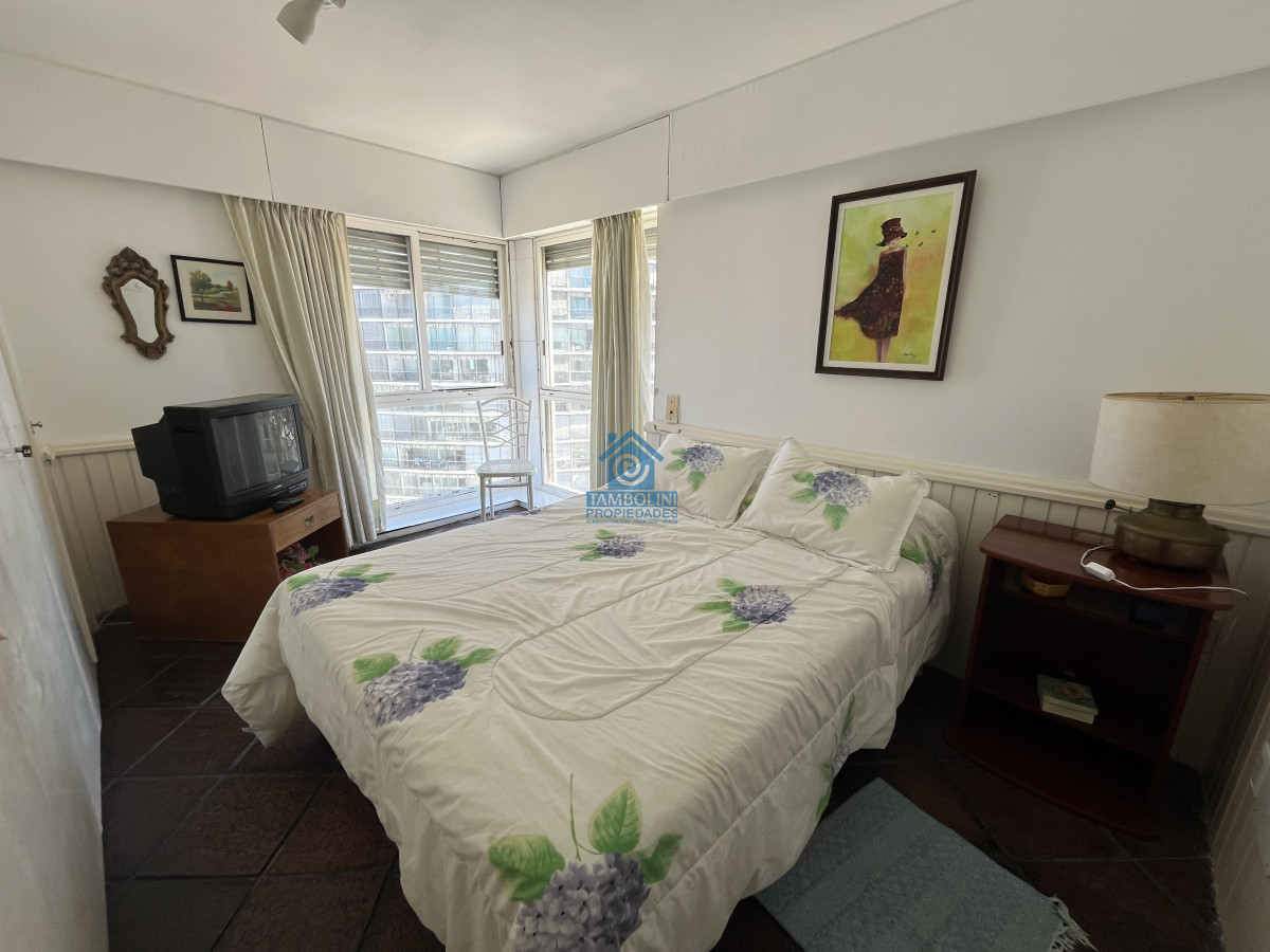Apartamento ID.333 - VENTA PUNTA DEL ESTE ESPECTACULAR PLANTA EN LA PENINSULA