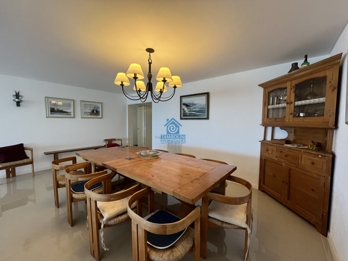 Apartamento ID.333 - VENTA PUNTA DEL ESTE ESPECTACULAR PLANTA EN LA PENINSULA