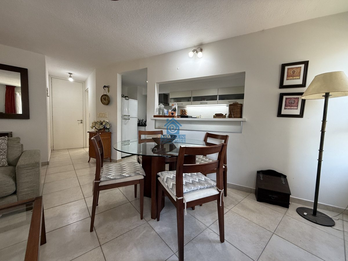Apartamento ID.674 - Edificio en Brava - Venta 2 dormitorios 2 baños 