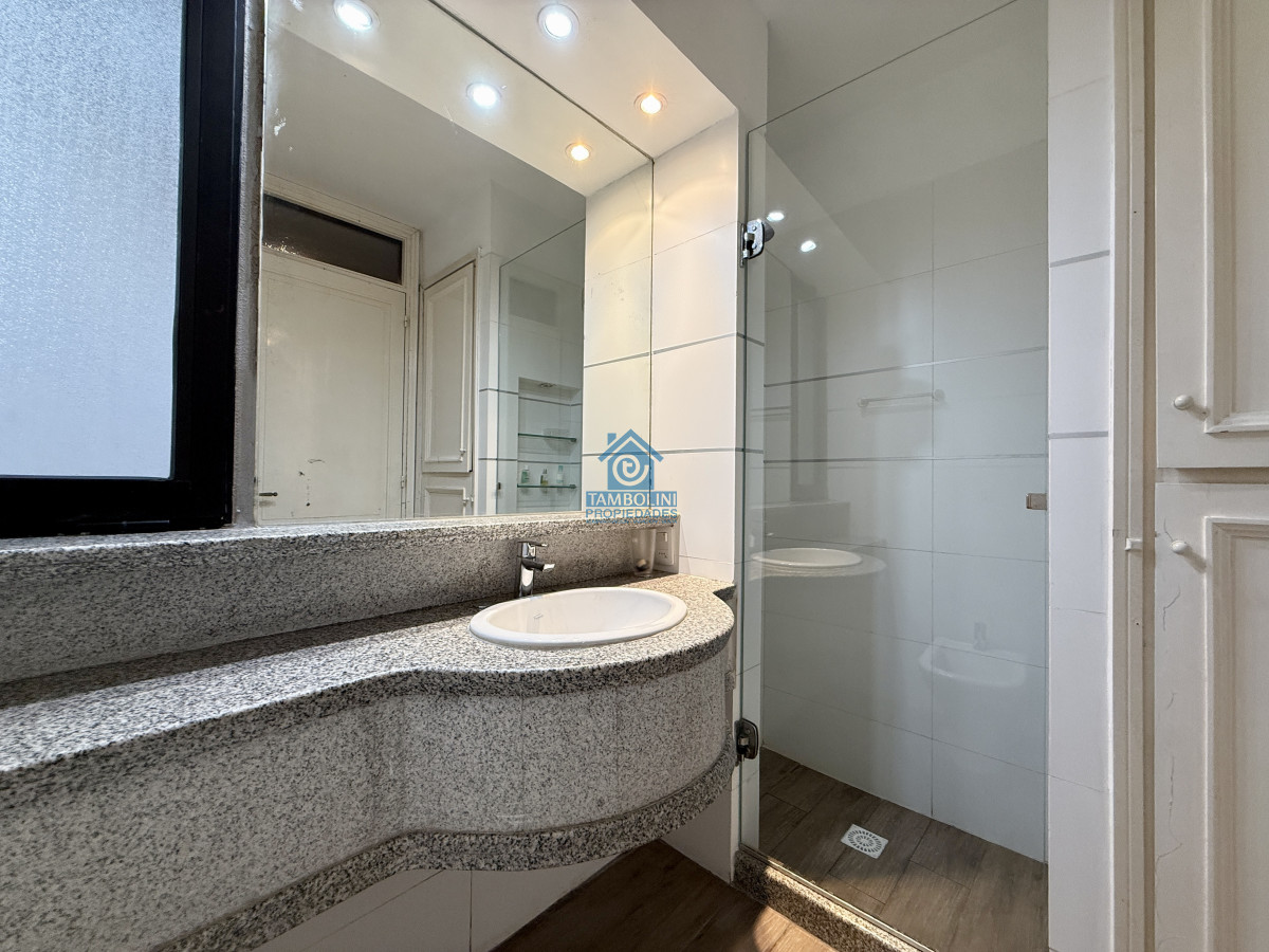 Apartamento ID.925 - Venta y Alquiler Departamento vista total al mar