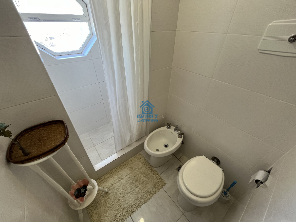 Apartamento ID.333 - VENTA PUNTA DEL ESTE ESPECTACULAR PLANTA EN LA PENINSULA