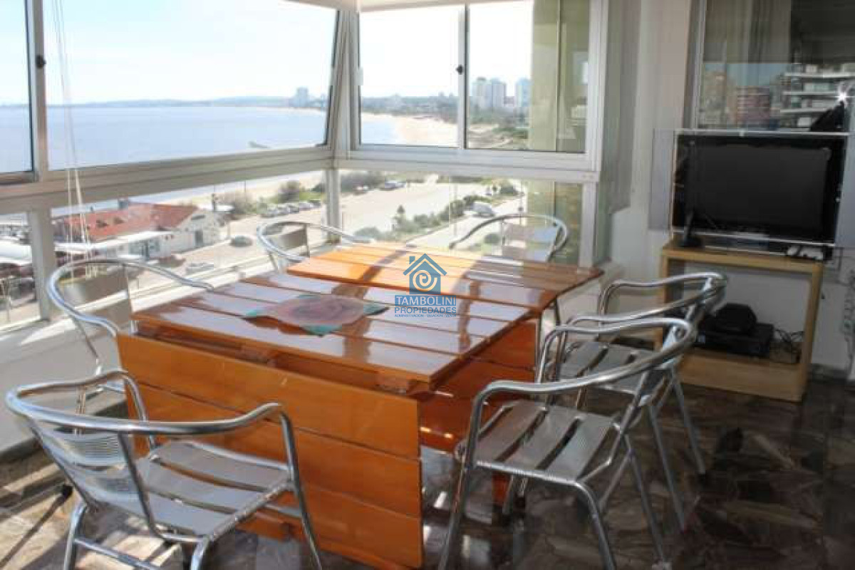 Apartamento ID.315 - Frente al mar Mansa Edificio Emblemático de Punta del Este 