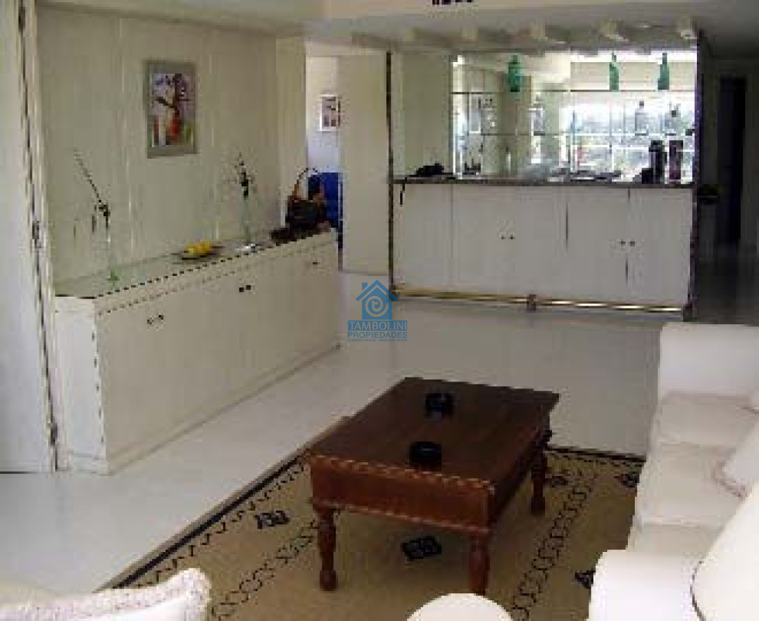 Apartamento ID.313 - FRENTE AL MAR LINDISIMO EDIFICIO CON TODOS LOS SERVICIOS