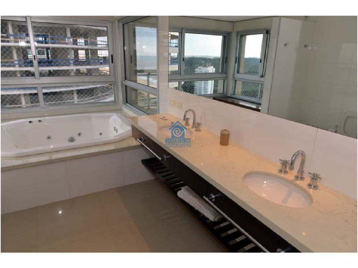 Apartamento ID.542 - Oportunidad de Departamento Venta Torre Lobos 
