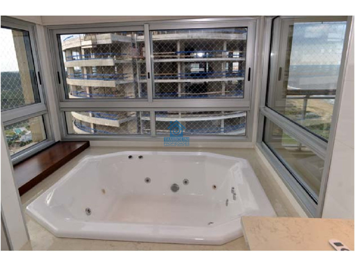 Apartamento ID.542 - Oportunidad de Departamento Venta Torre Lobos 