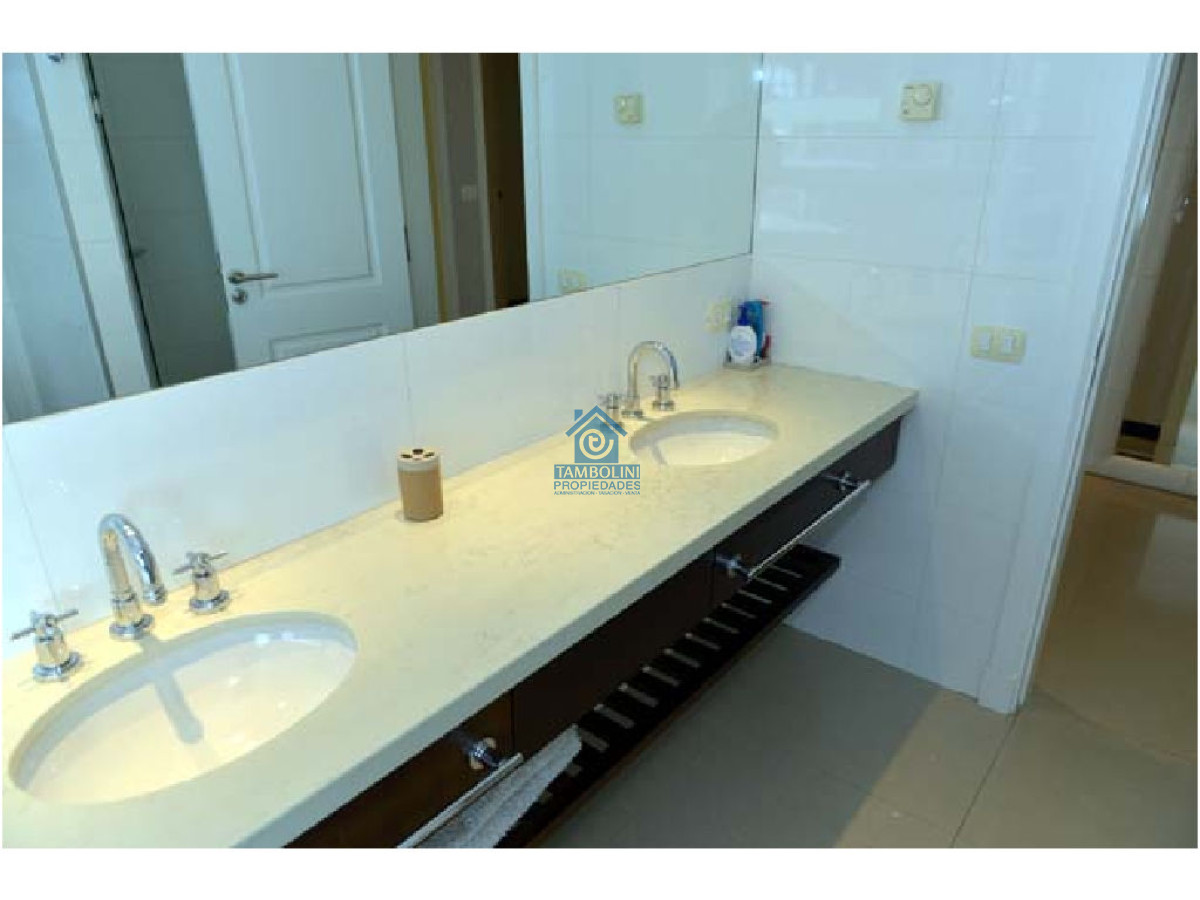 Apartamento ID.542 - Oportunidad de Departamento Venta Torre Lobos 