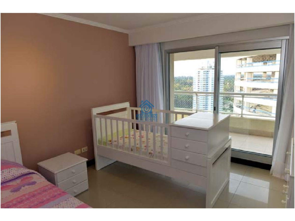 Apartamento ID.542 - Oportunidad de Departamento Venta Torre Lobos 